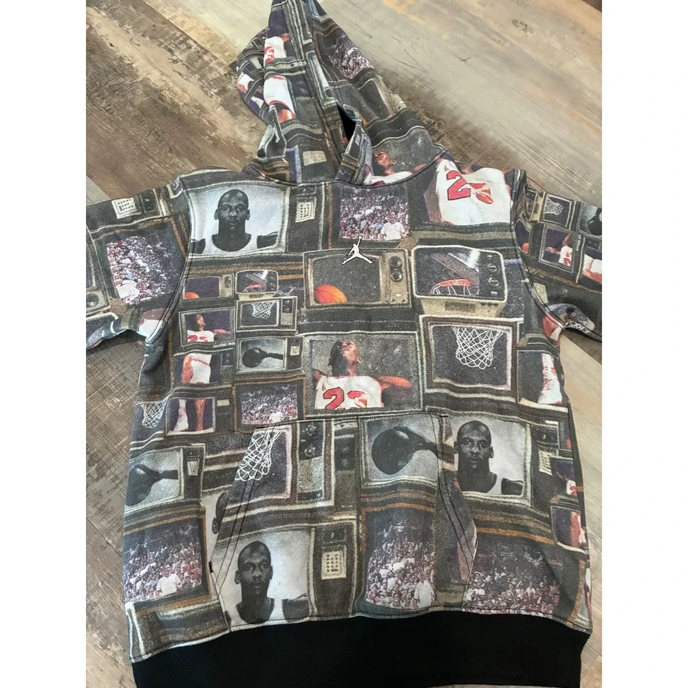 Jordan Boys Michael Jordan TV Photo Print Hoodie Black Multi Size Medium 10-12Y